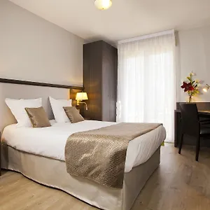 2* Apart Otel Sejours & Affaires Mirabeau